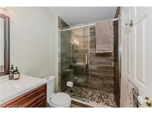 24-525 Beechwood Drive, Waterloo, ON - Indoor Photo Showing Bathroom