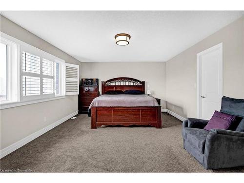 134 Pondcliffe Drive, Kitchener, ON - Indoor Photo Showing Bedroom