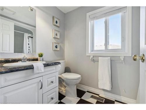 332 Bankside Drive, Kitchener, ON - Indoor Photo Showing Bathroom