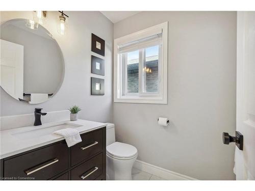 332 Bankside Drive, Kitchener, ON - Indoor Photo Showing Bathroom