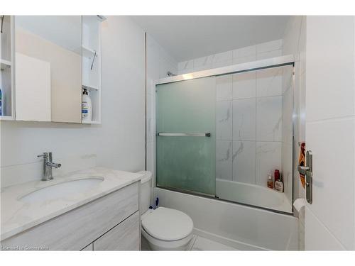 3109-60 Frederick Street, Kitchener, ON - Indoor Photo Showing Bathroom