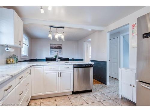 3 Rolling Meadows Drive, Kitchener, ON - Indoor Photo Showing Kitchen