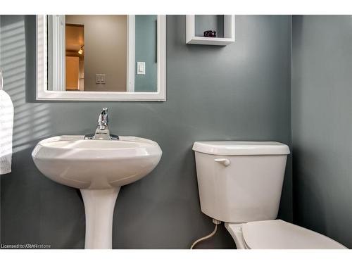 3 Rolling Meadows Drive, Kitchener, ON - Indoor Photo Showing Bathroom