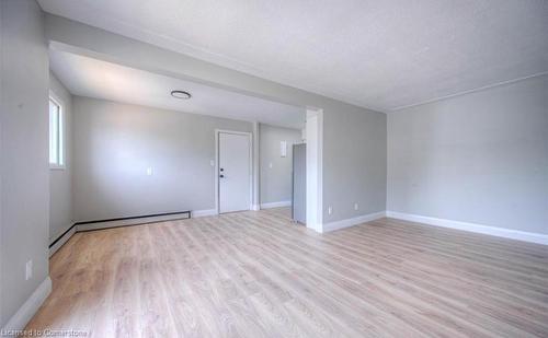 12-203 Mausser Avenue, Kitchener, ON - Indoor Photo Showing Other Room