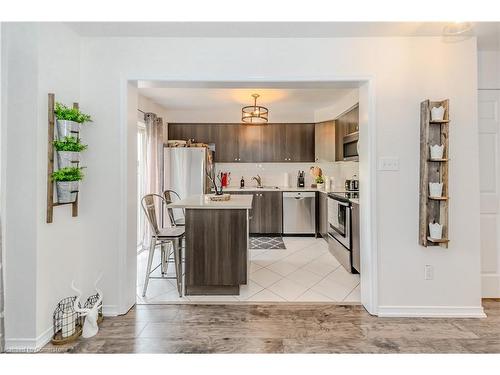 79 English Lane, Brantford, ON - Indoor Photo Showing Kitchen