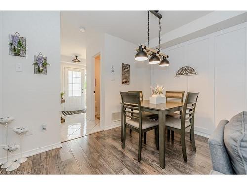 79 English Lane, Brantford, ON - Indoor Photo Showing Dining Room