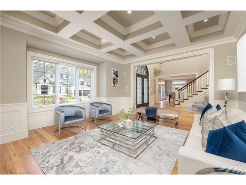 505 Morrison Road, Kitchener, ON - Indoor Photo Showing Living Room