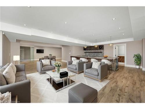 505 Morrison Road, Kitchener, ON - Indoor Photo Showing Living Room