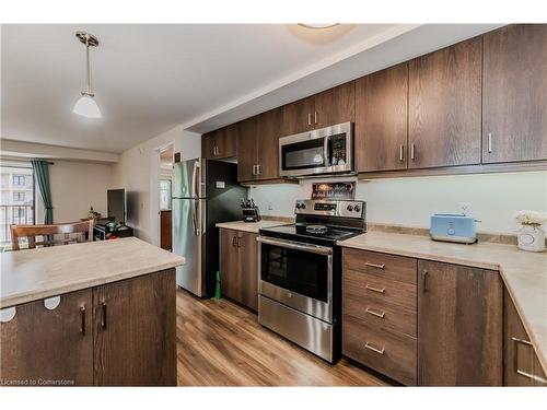 705-778 Laurelwood Drive Drive, Waterloo, ON - Indoor Photo Showing Kitchen