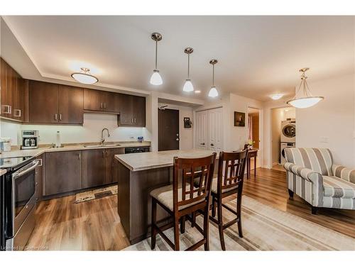 705-778 Laurelwood Drive Drive, Waterloo, ON - Indoor Photo Showing Kitchen With Upgraded Kitchen