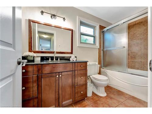 55 Mitchell Street, Ayr, ON - Indoor Photo Showing Bathroom