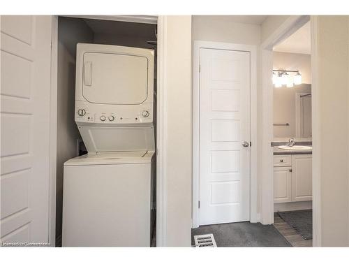 24D-1989 Ottawa Street S, Kitchener, ON - Indoor Photo Showing Laundry Room