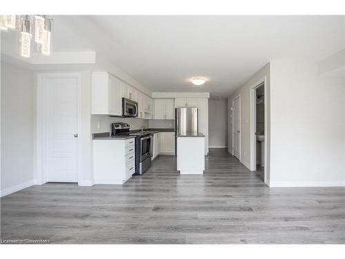 24D-1989 Ottawa Street S, Kitchener, ON - Indoor Photo Showing Kitchen With Stainless Steel Kitchen