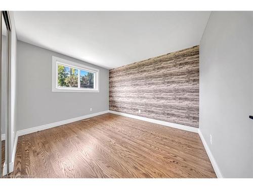 620 Meadow Lane, Burlington, ON - Indoor Photo Showing Other Room