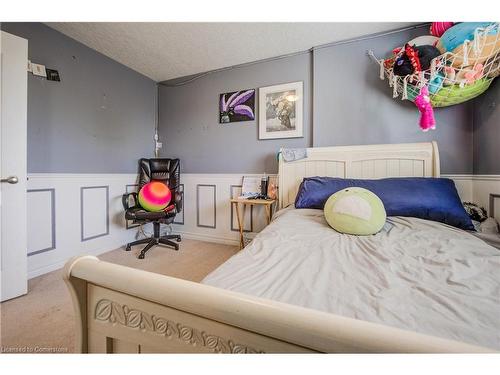 187 Huck Crescent, Kitchener, ON - Indoor Photo Showing Bedroom