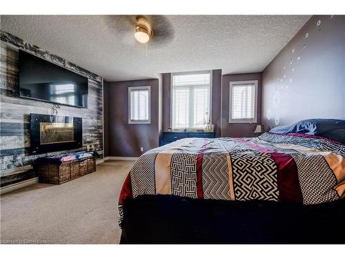 187 Huck Crescent, Kitchener, ON - Indoor Photo Showing Bedroom