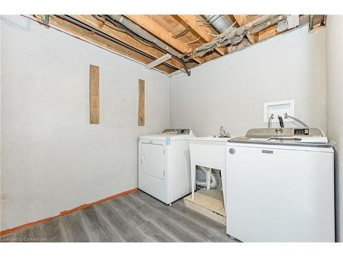 111 Chalmers Street S, Cambridge, ON - Indoor Photo Showing Laundry Room