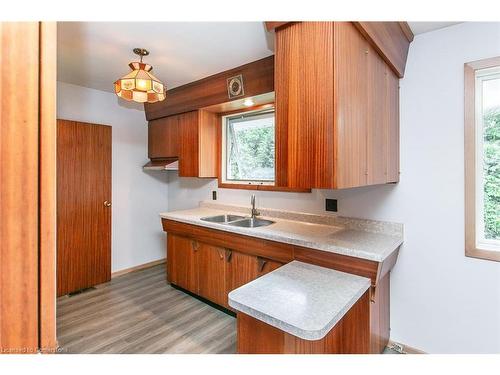 191 Carter Avenue, Waterloo, ON - Indoor Photo Showing Kitchen With Double Sink