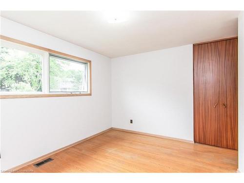 191 Carter Avenue, Waterloo, ON - Indoor Photo Showing Other Room