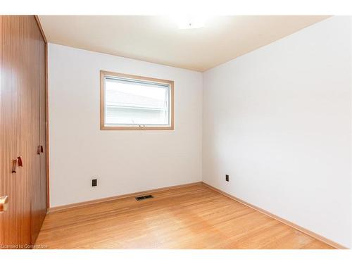 191 Carter Avenue, Waterloo, ON - Indoor Photo Showing Other Room