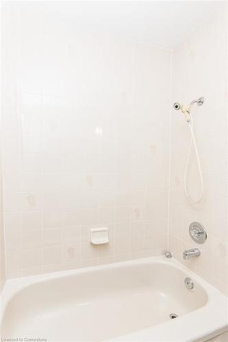 191 Carter Avenue, Waterloo, ON - Indoor Photo Showing Bathroom