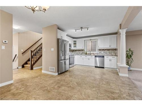 1237 Whetherfield Street, London, ON - Indoor Photo Showing Kitchen