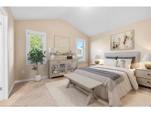 1237 Whetherfield Street, London, ON - Indoor Photo Showing Bedroom