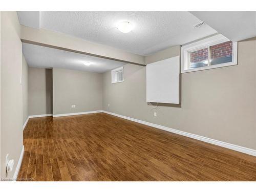 1237 Whetherfield Street, London, ON - Indoor Photo Showing Other Room