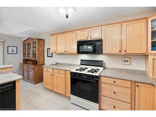 1483 Pope Street, Lasalle, ON - Indoor Photo Showing Kitchen