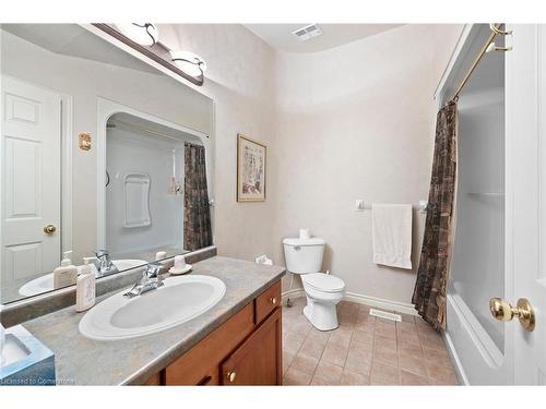 1483 Pope Street, Lasalle, ON - Indoor Photo Showing Bathroom