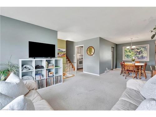 324 Braemore Avenue, Waterloo, ON - Indoor Photo Showing Other Room