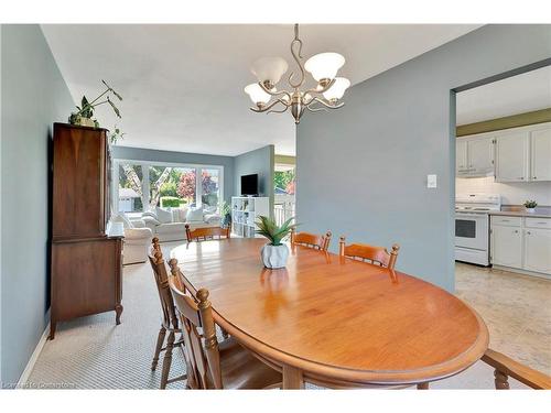 324 Braemore Avenue, Waterloo, ON - Indoor Photo Showing Dining Room