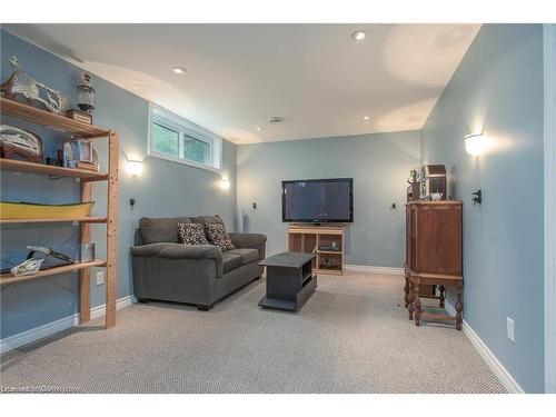 5 Shea Crescent, Kitchener, ON - Indoor