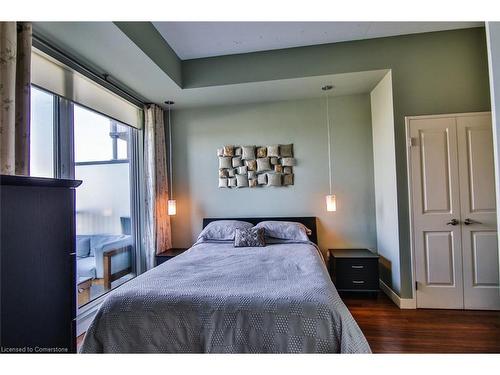 801-191 King Street S, Waterloo, ON - Indoor Photo Showing Bedroom