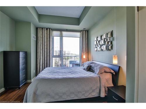 801-191 King Street S, Waterloo, ON - Indoor Photo Showing Bedroom