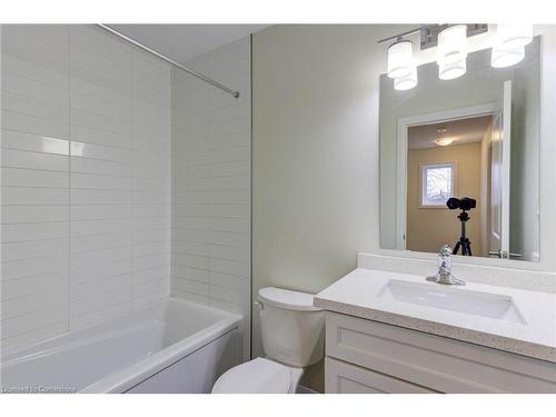 61 Turner Avenue Avenue, Kitchener, ON - Indoor Photo Showing Bathroom