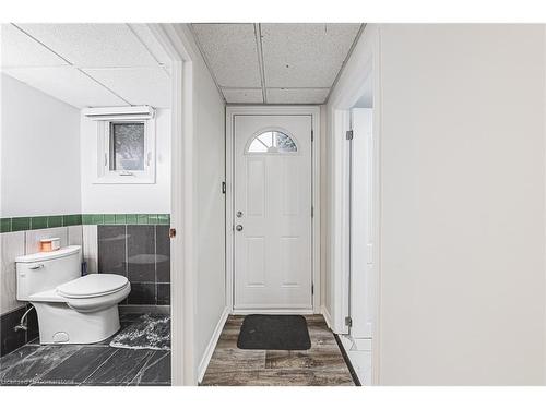 267 Erb Street E, Waterloo, ON - Indoor Photo Showing Bathroom