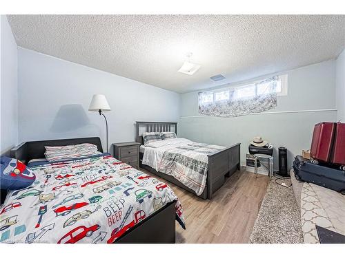 228 Ingleside Place, Kitchener, ON - Indoor Photo Showing Bedroom