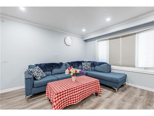 228 Ingleside Place, Kitchener, ON - Indoor Photo Showing Living Room