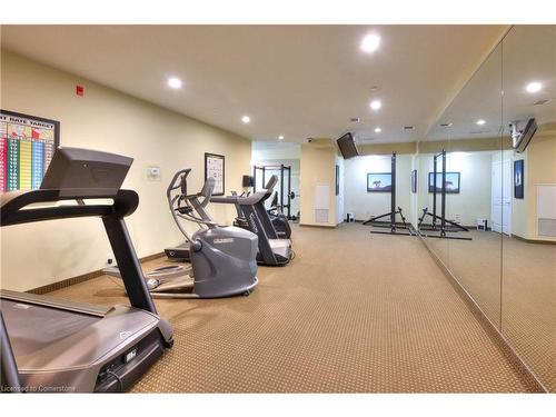 310-539 Belmont Avenue W, Kitchener, ON - Indoor Photo Showing Gym Room