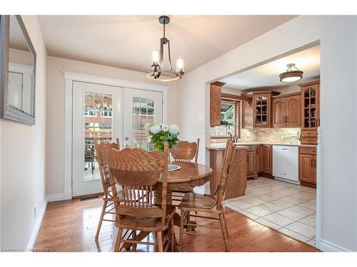 180 Vermont Street, Waterloo, ON - Indoor Photo Showing Dining Room