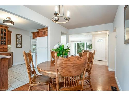 180 Vermont Street, Waterloo, ON - Indoor Photo Showing Dining Room