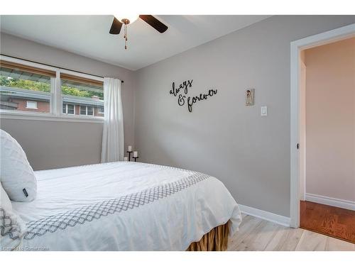 180 Vermont Street, Waterloo, ON - Indoor Photo Showing Bedroom