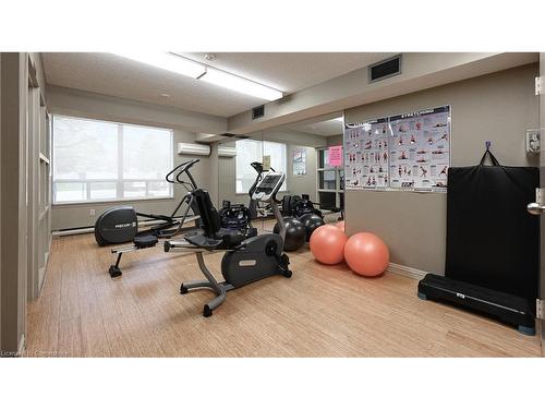 803-1510 Richmond Street, London, ON - Indoor Photo Showing Gym Room