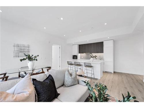 202-741 King Street W, Kitchener, ON - Indoor Photo Showing Living Room