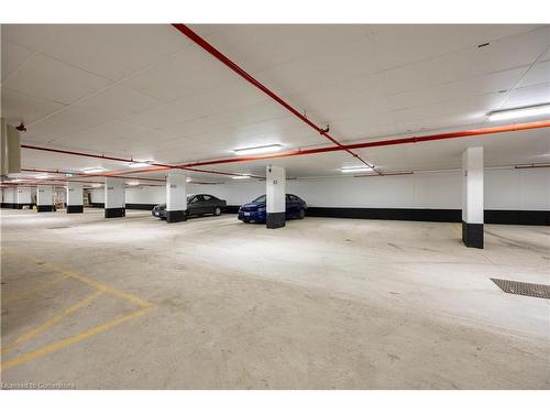 524-1010 Dundas Street E, Whitby, ON - Indoor Photo Showing Garage