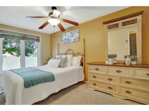 66 Carter Crescent, Cambridge, ON - Indoor Photo Showing Bedroom