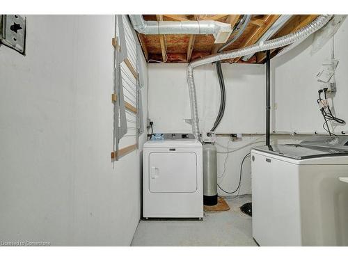 66 Carter Crescent, Cambridge, ON - Indoor Photo Showing Laundry Room