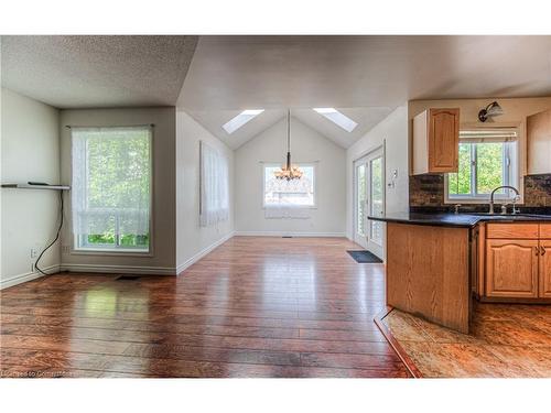 526 Westfield Drive, Waterloo, ON - Indoor Photo Showing Kitchen