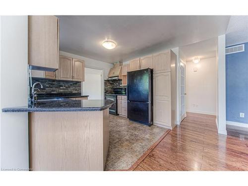 526 Westfield Drive, Waterloo, ON - Indoor Photo Showing Kitchen